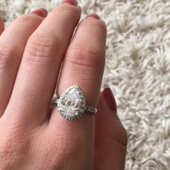 Tear drop sterling ring - Picture 3 of 5